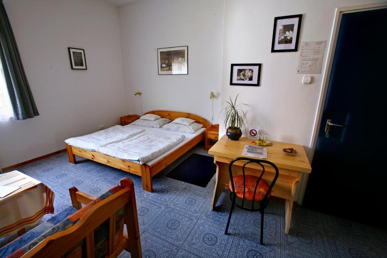 Hotel Keszi Panzio Budakeszi Pokoj fotografie
